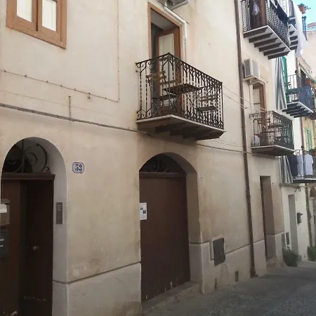 Casa Dei Normanni Ruggero *